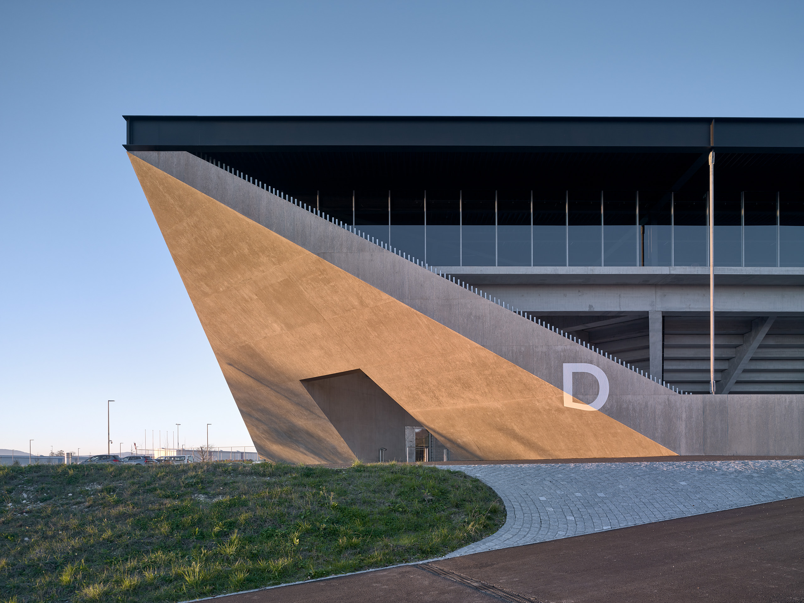 Stade de la Tuilière, Lausanne